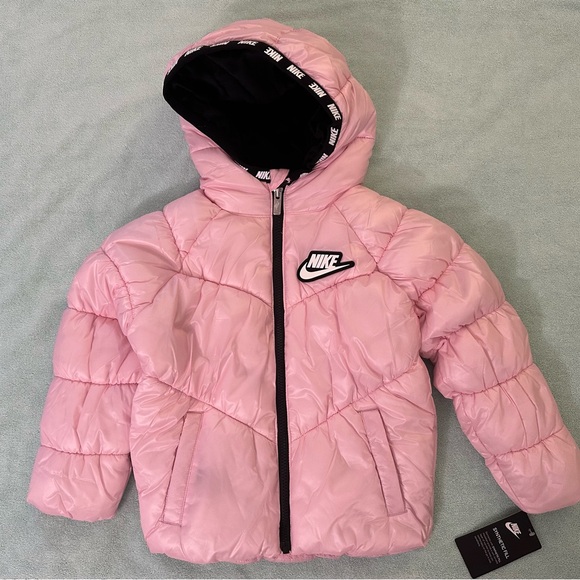 Nike Little Girls' Chevron Hooded Puffer Jacket